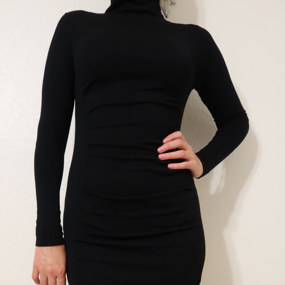 👠Like New! 👠Express Black Mini Sweater dress
